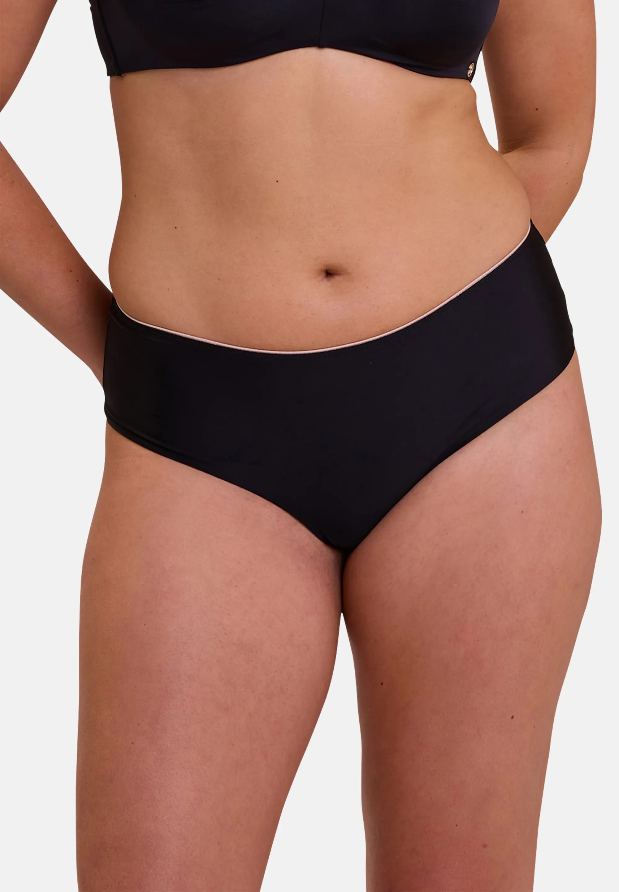 Shorty Unseen Noir / Blush